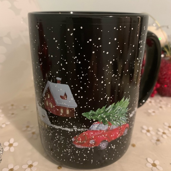 Brand New Colour-Changing Heat Activated Holiday Mug/Christmas Decor - Picture 4 of 12